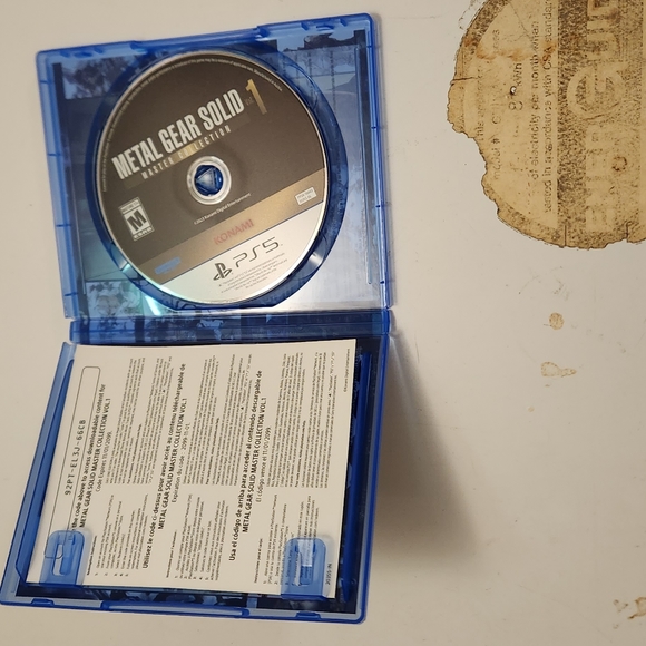 PS5 Metal Gear Solid collection Vol 1 - Picture 2 of 3